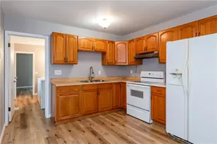 208 Pinegrove Dr, Bellbrook, OH 45305 - Photo 9