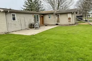 524 Keyser St, Deshler, OH 43516 - Photo 3