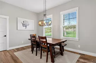 7425 Stoneham Cir, Clearcreek Twp, OH 45066 - Photo 9