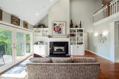 182 Barrington Village Drive, Beavercreek Twp, OH 45385 - Photo 11