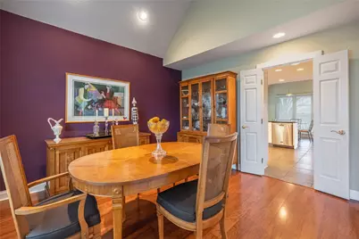 182 Barrington Village Drive, Beavercreek Twp, OH 45385 - Photo 5