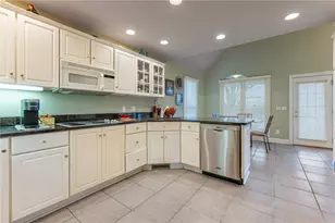 182 Barrington Village Dr, Beavercreek Twp, OH 45385 - Photo 17