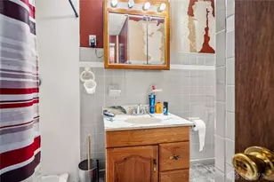 7237 Carmelita Dr, Huber Heights, OH 45424 - Photo 17