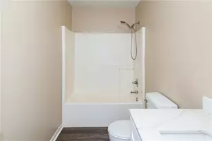 4303 Oakwind Dr, Columbus, OH 43207 - Photo 33