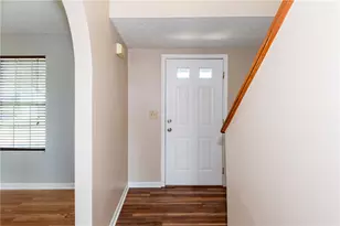 4303 Oakwind Dr, Columbus, OH 43207 - Photo 5