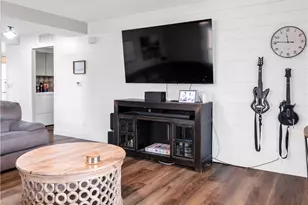 8871 Willowgate Ln, Huber Heights, OH 45424 - Photo 9