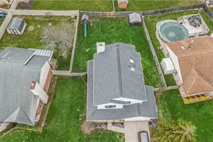 8871 Willowgate Ln, Huber Heights, OH 45424 - Photo 3