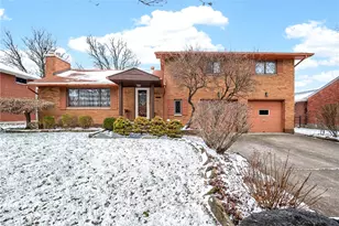 817 Lovetta Dr, Kettering, OH 45429 - Photo 1