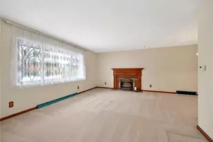 817 Lovetta Dr, Kettering, OH 45429 - Photo 9