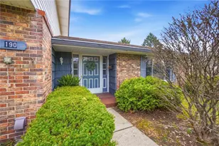 190 N Village Dr, Centerville, OH 45459 - Photo 9