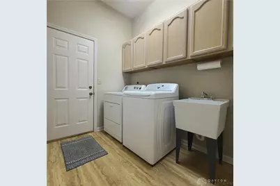 1364 Yankee Vineyards, Washington Twp, OH 45458 - Photo 9