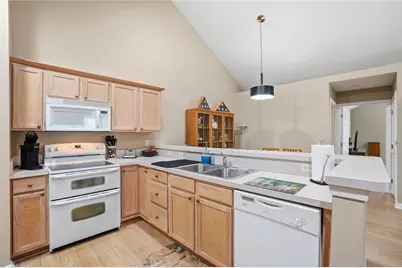 4662 Cobblestone Drive, Tipp City, OH 45371 - Photo 15