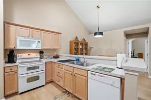 4662 Cobblestone Dr, Tipp City, OH 45371 - Photo 15