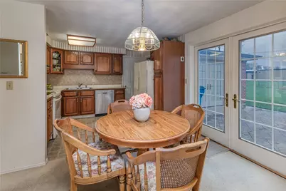 7201 Belle Plain Drive, Huber Heights, OH 45424 - Photo 7