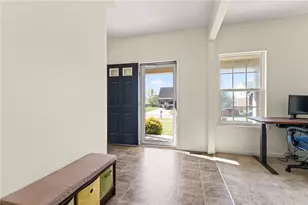 4192 Grace Cir, Beavercreek, OH 45431 - Photo 9