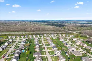 4192 Grace Cir, Beavercreek, OH 45431 - Photo 3