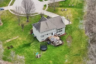 930 Indigo Creek Circle, Washington Twp, OH 45458 - Photo 5