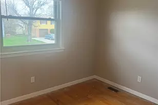 4750 Coulson Dr, Jefferson Twp, OH 45417 - Photo 7