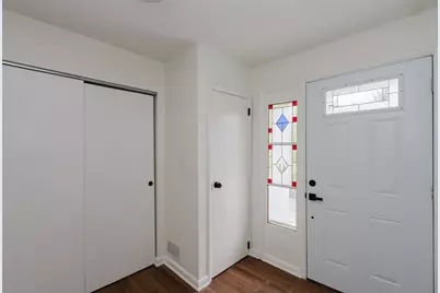 4008 Lisa Lane, Middletown, OH 45052 - Photo 3