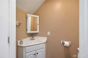 2917 Acorn Dr, Dayton, OH 45419 - Photo 15