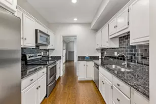 1015 Rubicon Rd, Dayton, OH 45409 - Photo 9