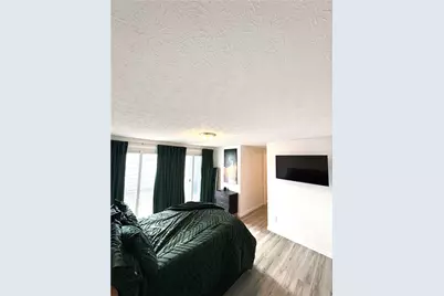 5906 Troy Villa Boulevard, Huber Heights, OH 45424 - Photo 7