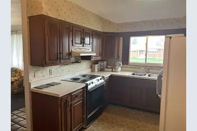 1912 Echo Wood Court, Kettering, OH 45429 - Photo 5