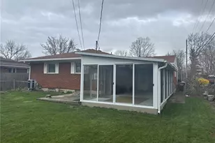 1912 Echo Wood Ct, Kettering, OH 45429 - Photo 17