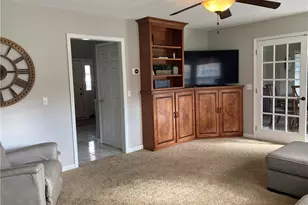 2882 Red Oak Cir, Troy, OH 45373 - Photo 5