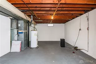 3801 Valleywood Dr, Kettering, OH 45429 - Photo 33