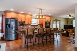 913 Debbie Ct, Clayton, OH 45415 - Photo 5