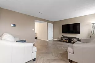 2230 Blazing Star Dr, Tipp City, OH 45371 - Photo 9