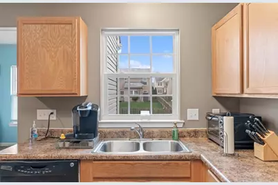 2230 Blazing Star Drive, Tipp City, OH 45371 - Photo 17