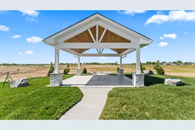 453 Hollywood Boulevard, Xenia, OH 45385 - Photo 7