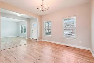 9452 Oak Brook Dr, Centerville, OH 45458 - Photo 7