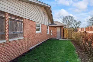 2247 E Whipp Rd, Kettering, OH 45440 - Photo 47