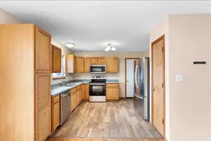 3363 Powers Rd, Jefferson Twp, OH 45335 - Photo 9