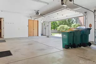 1430 Clear Springs Ct, Centerville, OH 45458 - Photo 35