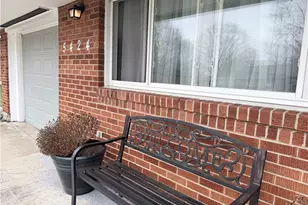 5424 Barnard Dr, Huber Heights, OH 45424 - Photo 3