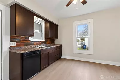 585 N Spring Street, Wilmington, OH 45177 - Photo 7