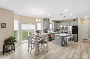 685 Dewmar Dr, Beavercreek Twp, OH 45434 - Photo 13