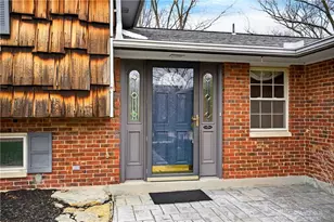 1547 Ambridge Rd, Centerville, OH 45459 - Photo 3