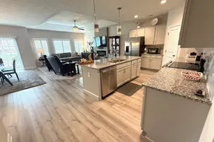 1038 Bayberry Dr, Waynesville, OH 45068 - Photo 5