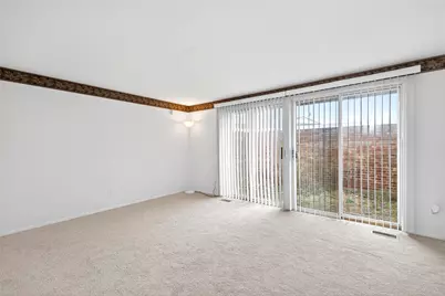 5871 Troy Villa Boulevard, Huber Heights, OH 45424 - Photo 9