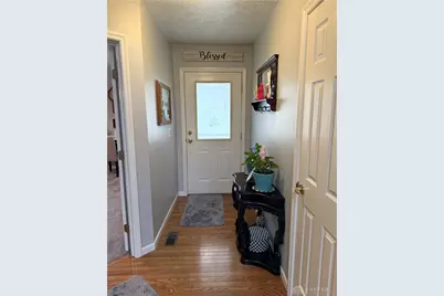 201 Sagebrush Drive, Clayton, OH 45315 - Photo 7