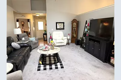 201 Sagebrush Drive, Clayton, OH 45315 - Photo 9