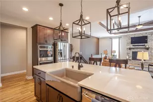 1101 Westover Rd, Beavercreek Twp, OH 45385 - Photo 9