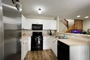 380 Oxford Oak Dr, Blacklick, OH 43004 - Photo 3