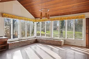 2438 Signal Hill Rd, Springfield, OH 45504 - Photo 13