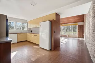 2438 Signal Hill Rd, Springfield, OH 45504 - Photo 7